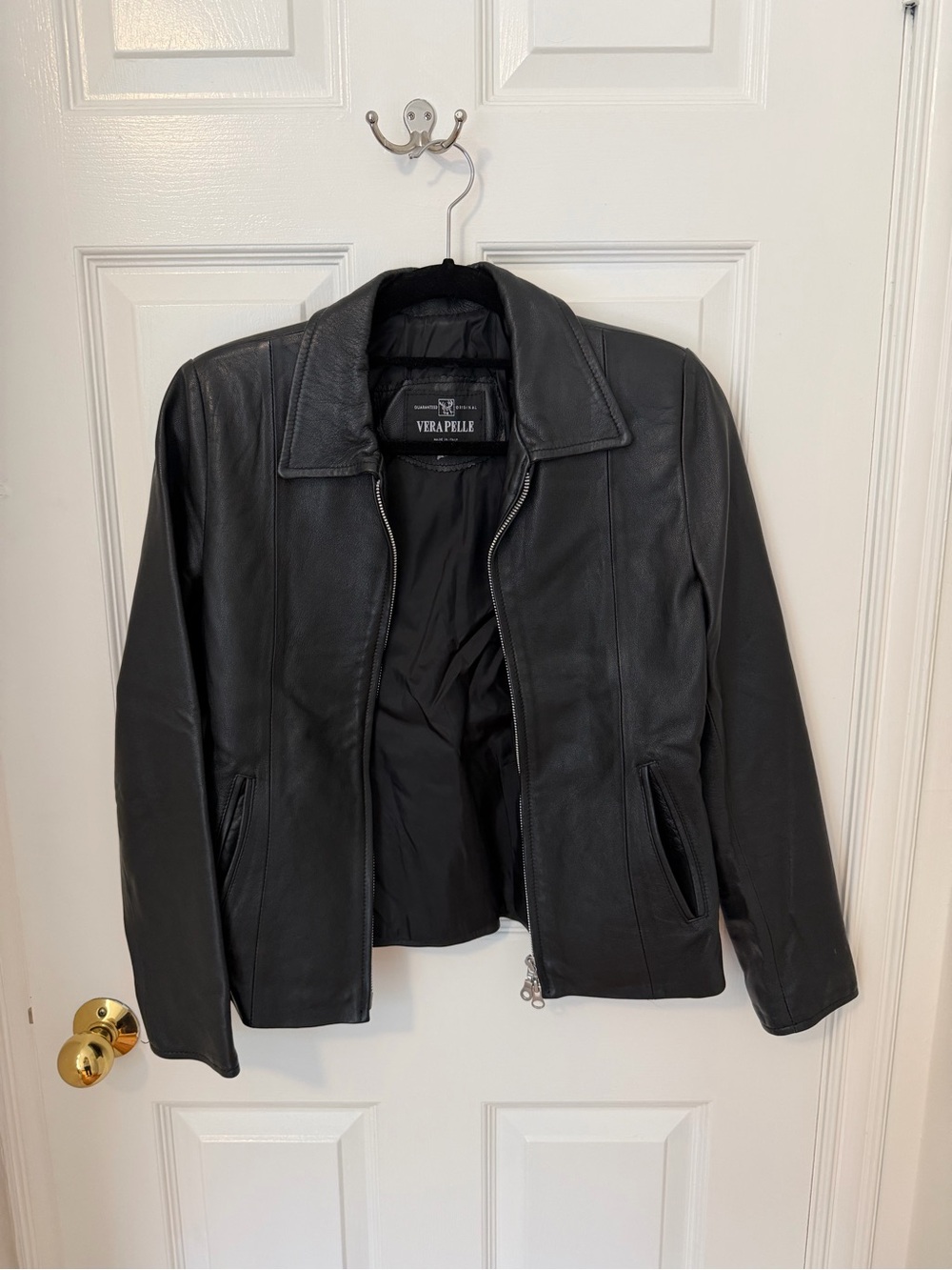Vera Pelle Black Leather Bomber Jacket with Fold Collar